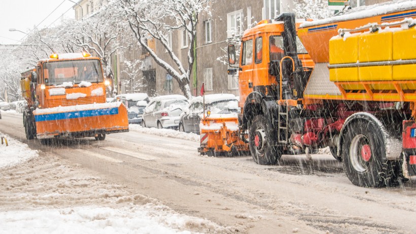 大大的鏟雪車圖片