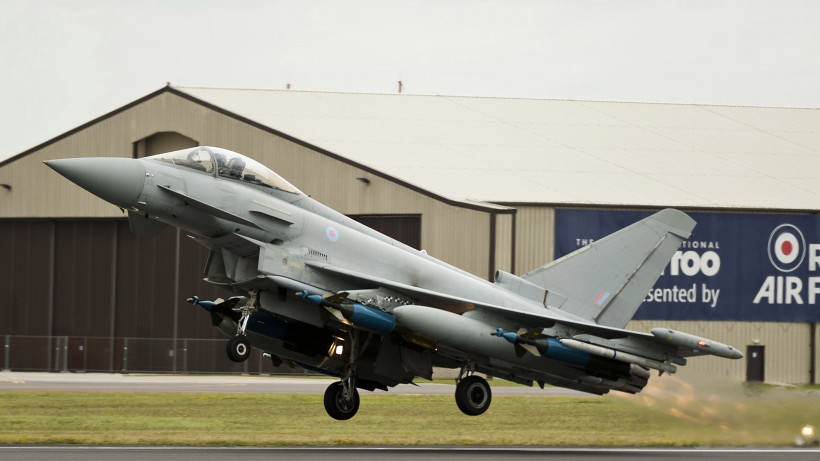 EF-2000台風戰鬥機圖片