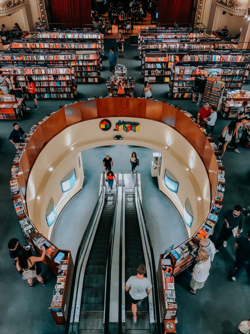 圖書館内景圖片