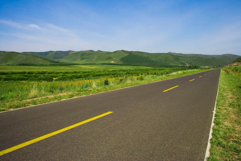 烏蘭木統的公路圖片