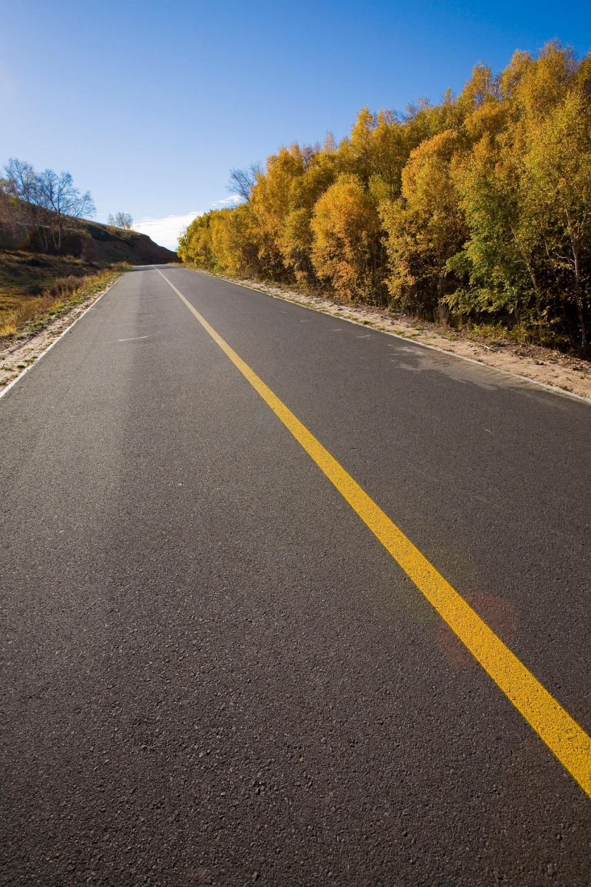 烏蘭木統的公路圖片