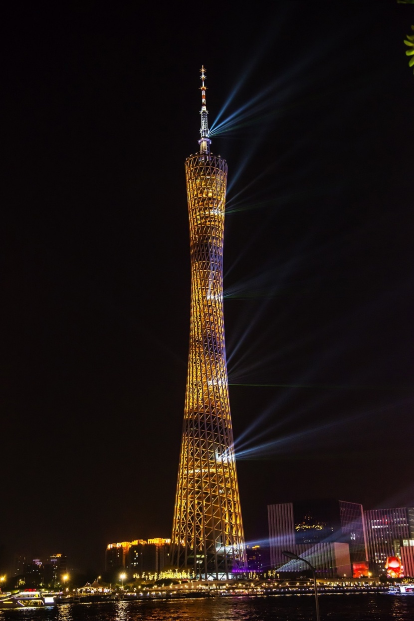 廣州塔小蠻腰夜景圖片