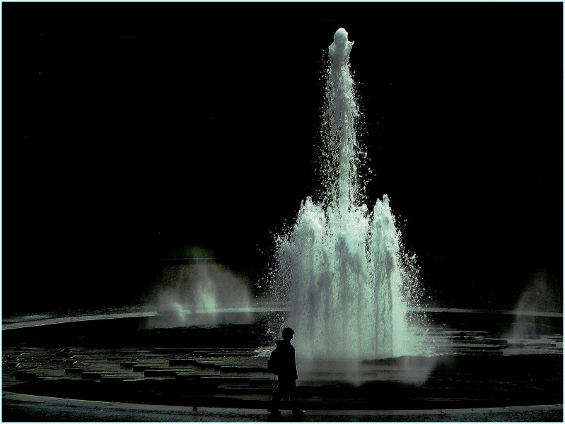 人工噴泉圖片