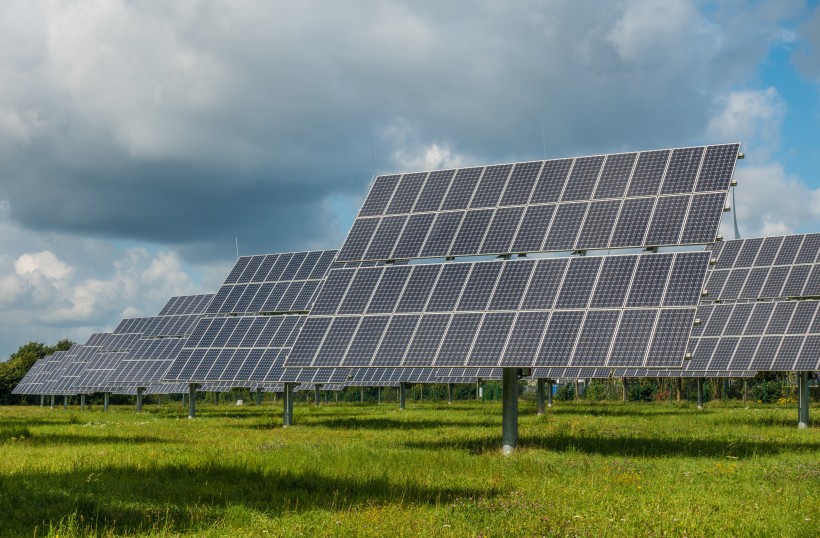 太陽能電池闆圖片