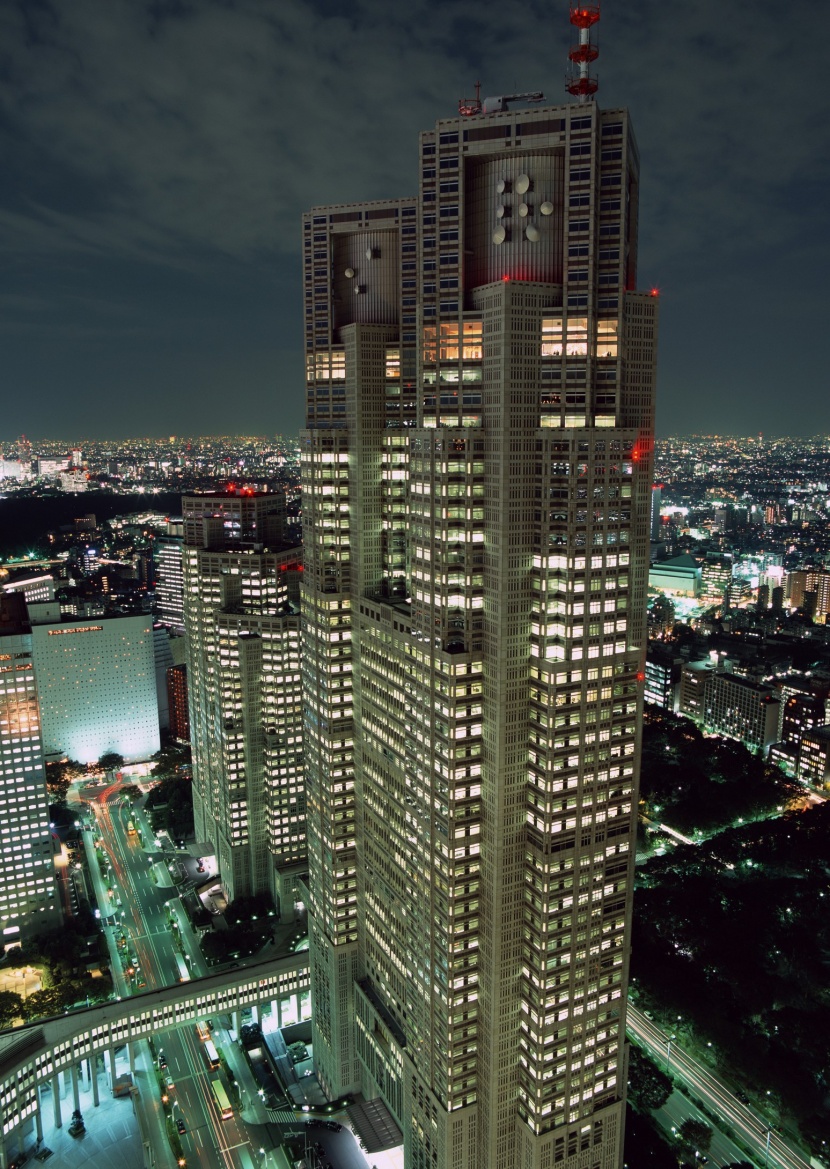 繁華都市夜景圖片