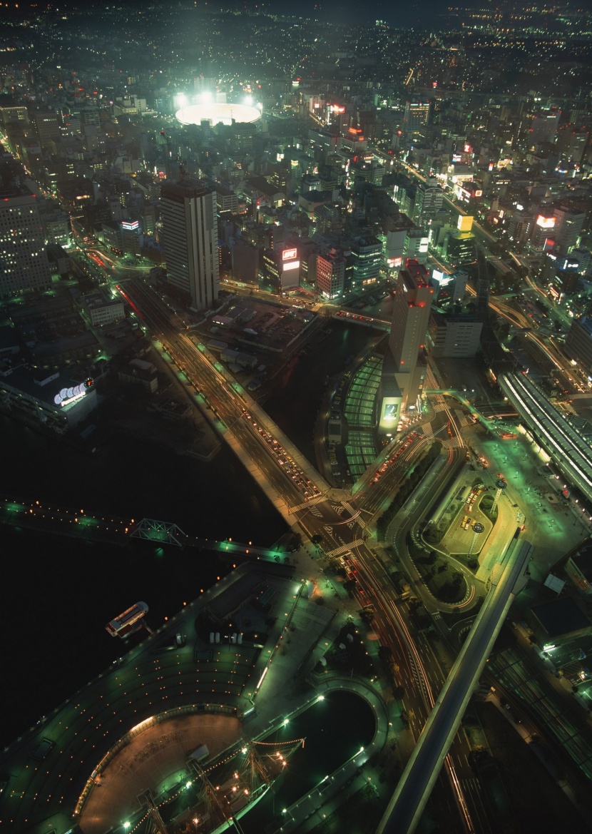 繁華都市夜景圖片