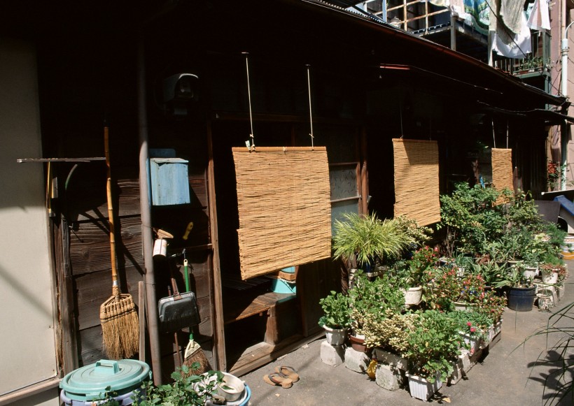 居民生活小巷特寫圖片