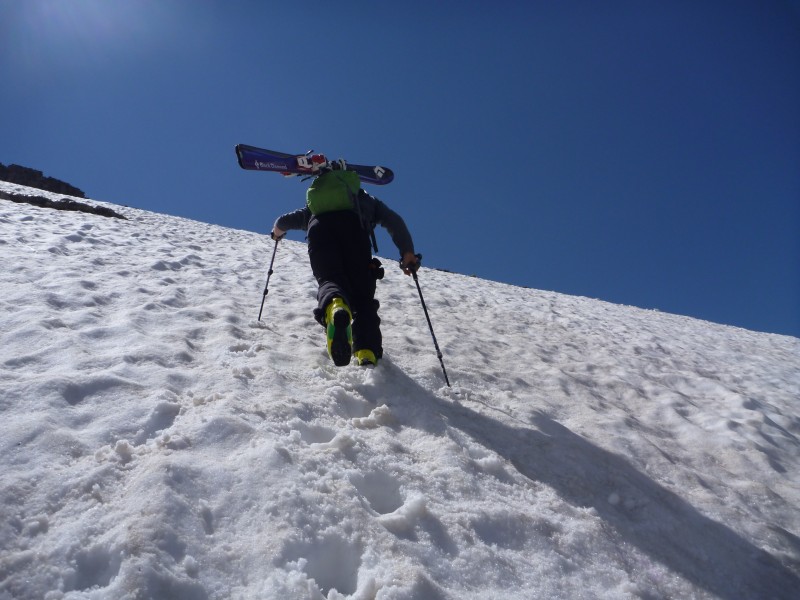 戶外滑雪運動圖片