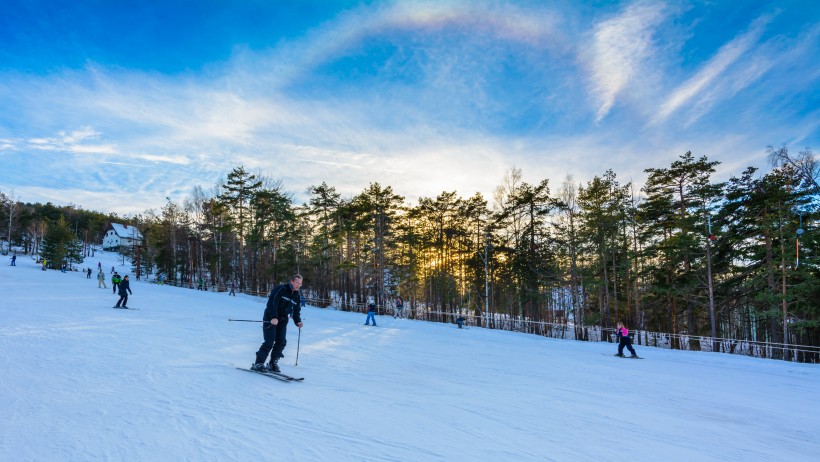 冬日滑雪場圖片