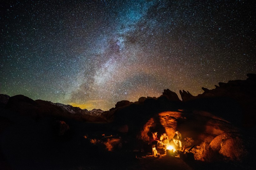 星空下的野營圖片