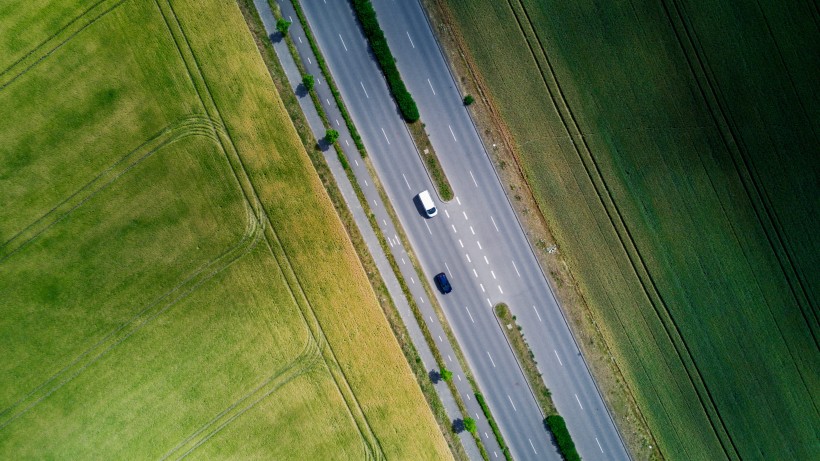 平坦的公路圖片