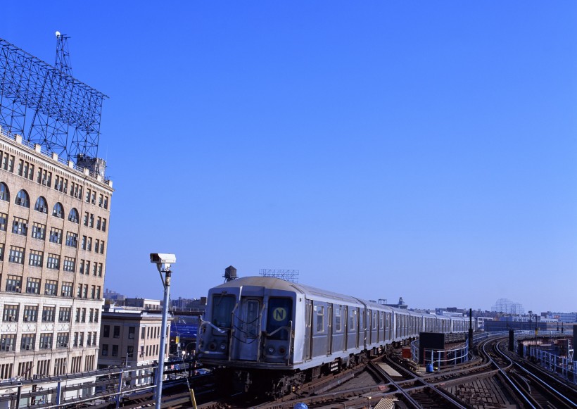 火車與高鐵圖片