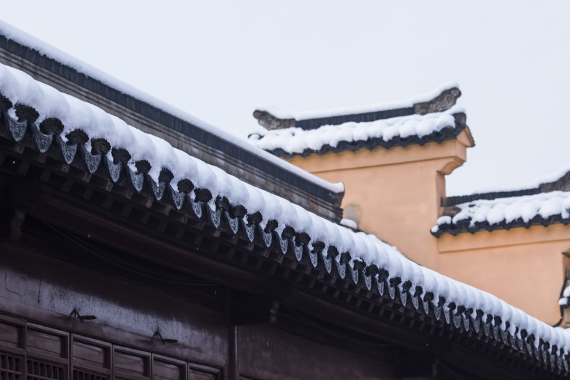 雪後古建築圖片