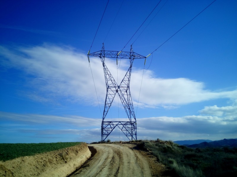 高大的輸電線路鐵塔圖片