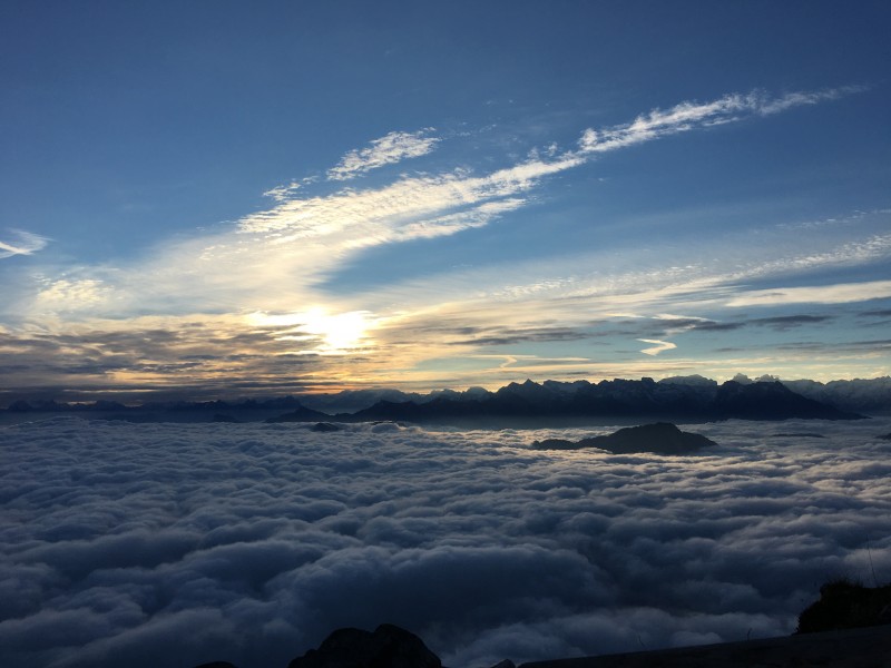 瑞士皮拉圖斯山風景圖片