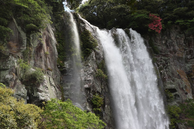 韓國濟州島天地淵瀑布自然風景圖片