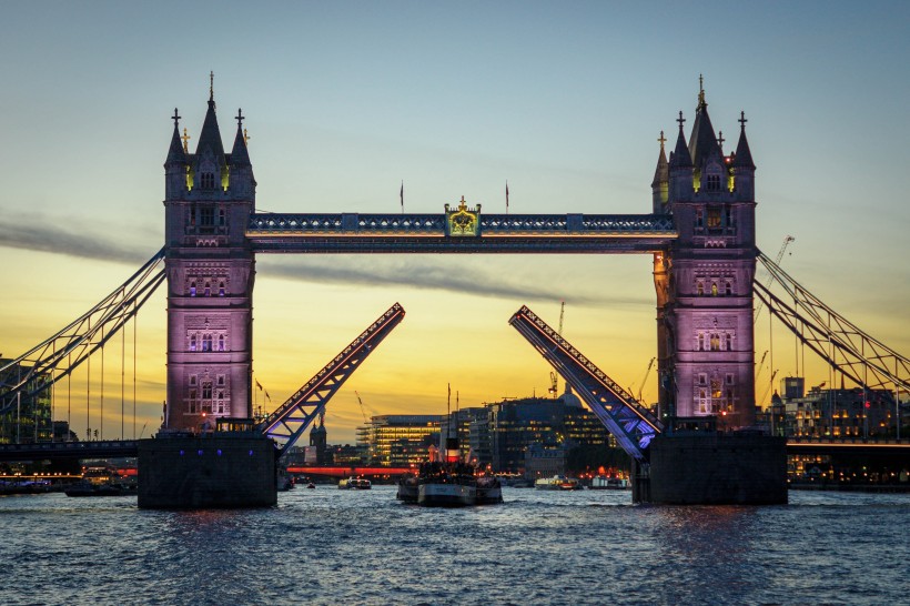 英國倫敦塔橋建築風景圖片